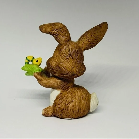 LEFTON bunny and with caterpillar on leaf Easter decoration rabbit spring - Picture 13 of 14
